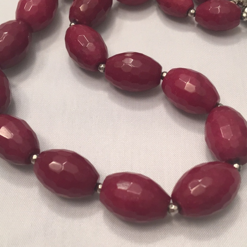White House Black Market Red Jade Necklace New - Picture 6 of 8